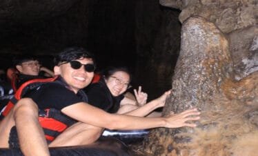 Goa Pindul & Oyo River Tubing eksplorasi