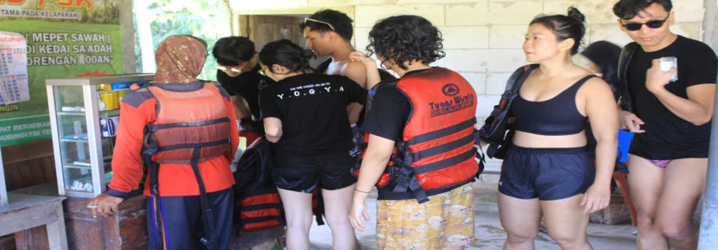 Goa Pindul & Oyo River Tubing tour
