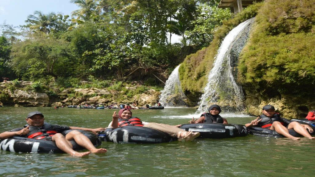 Goa Pindul River Tubing yogyakarta