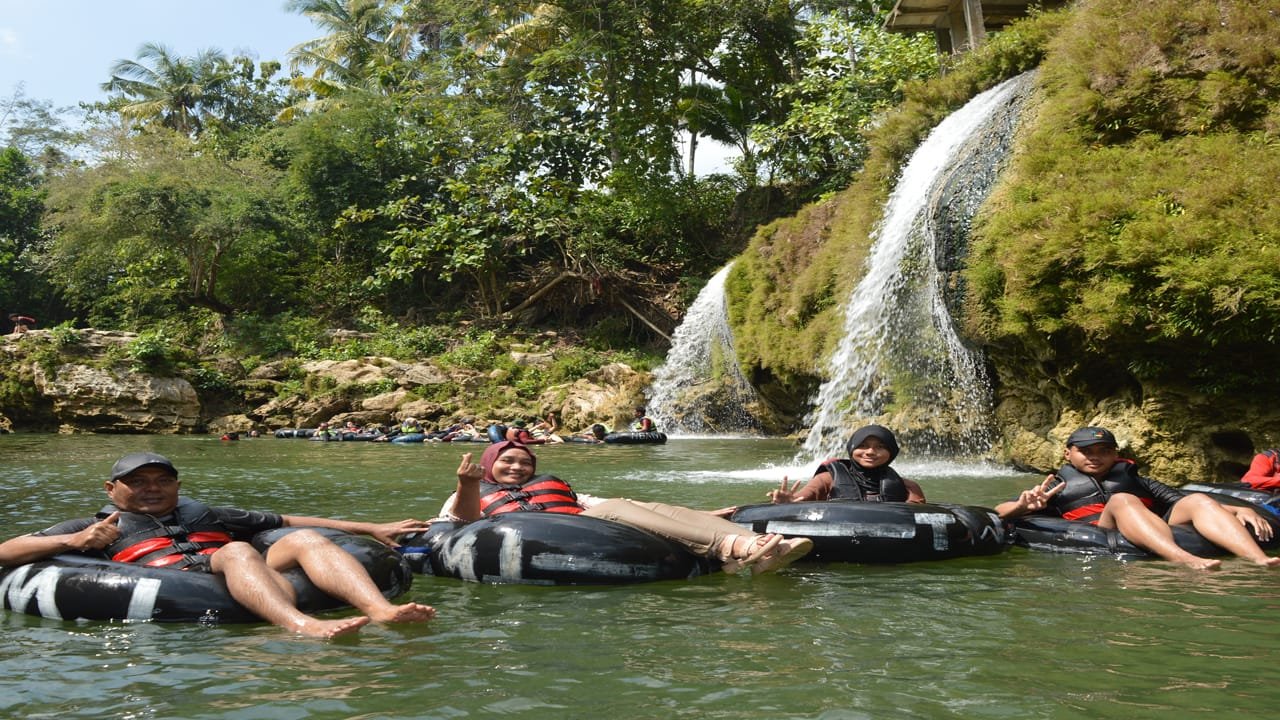 Goa Pindul River Tubing yogyakarta