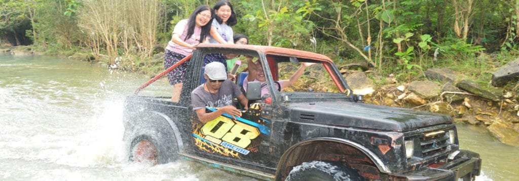 Offroad Jeep Goa Pindul gunung kidul