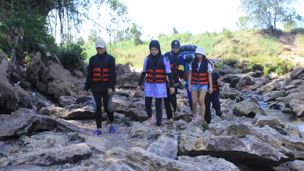 Oyo River Tubing jogja