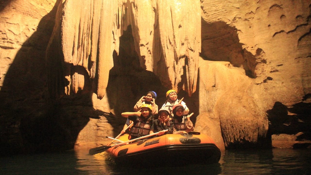 Rafting Goa Tanding gunung kidul