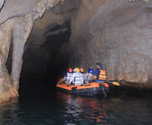 Rafting Susur Goa Tanding